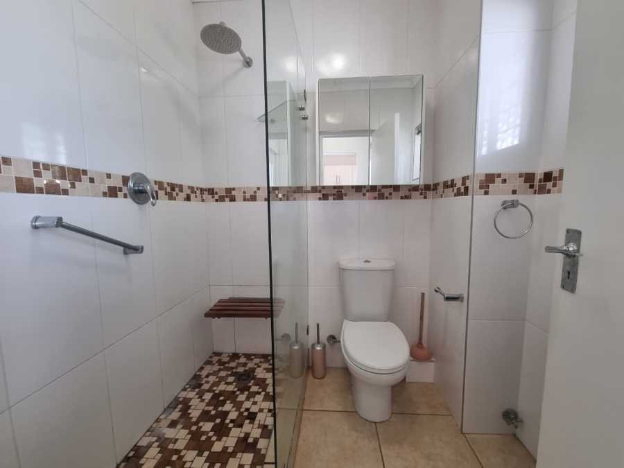 To Let 0 Bedroom Property for Rent in Sea Point Western Cape